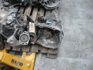 Produktbild zu: Getriebe Renault Clio III 1,2i 16V 55kw 75PS JH3176 gearbox boite de vitesses