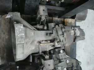 Produktbild zu: getriebe gearbox boite de vitesses porsche 924 bj 84
